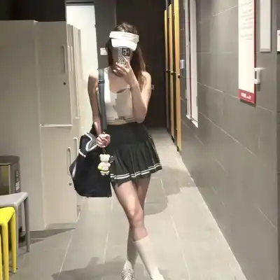 廖怡